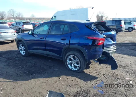 2024 Chevrolet Trax Fwd Sp z USA, uszkodzony, nr VIN KL77LFE28RC066324